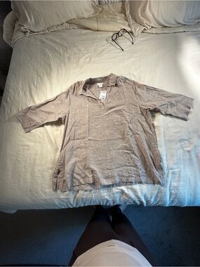Relaxed Linen Tunic Top in Light Taupe